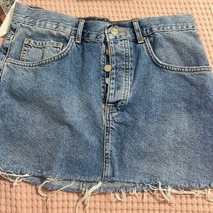 Forever 21 denim skirt size 29